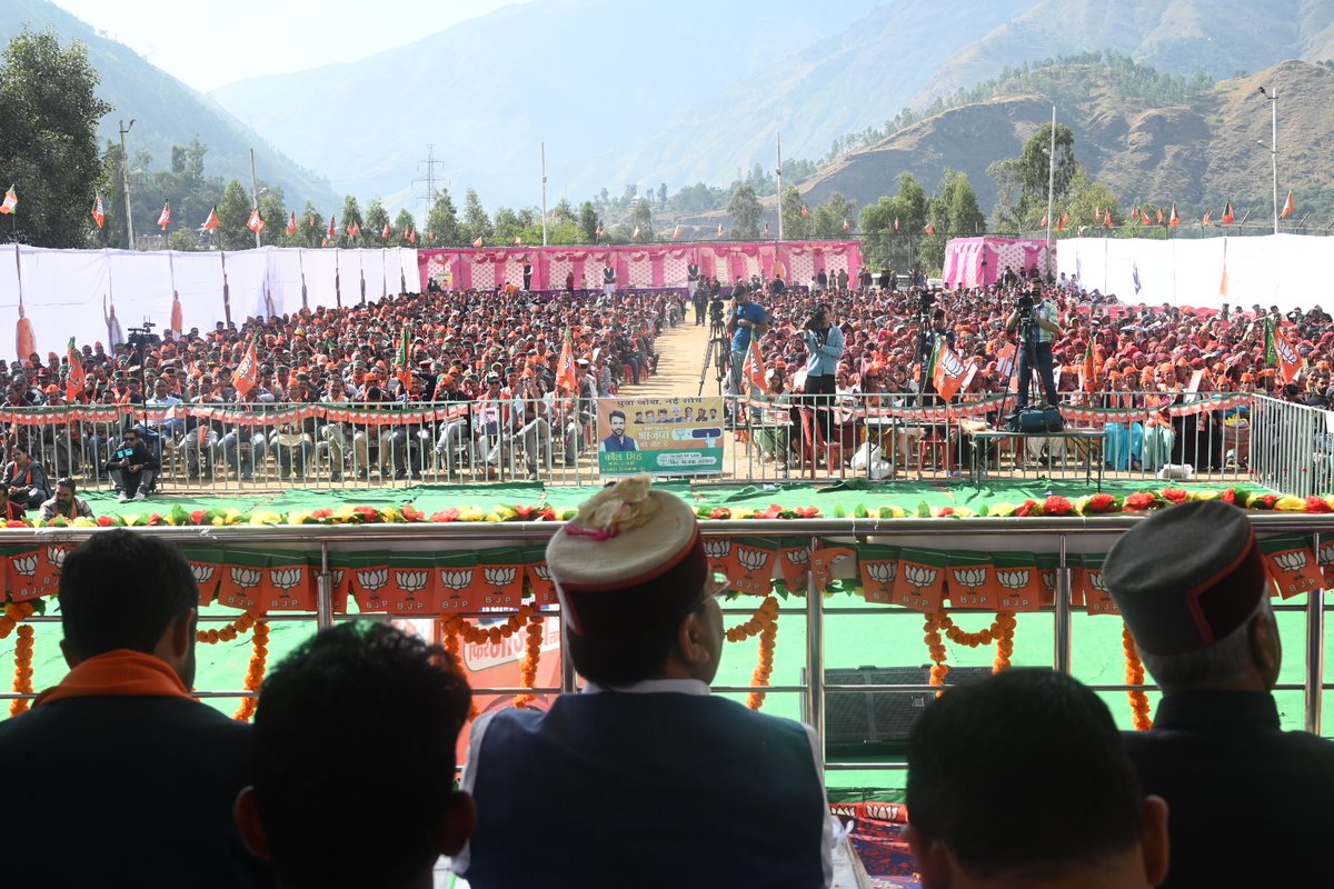 JPNadda's tweet photo. आज हिमाचल प्रदेश के शिमला स्थित रामपुर में जनसभा को संबोधित किया।

कांग्रेस ने हमेशा से ही जनता को गुमराह करने का काम किया है, वहीं डबल इंजन सरकार ने जनसेवा का अनुपम उदाहरण प्रस्तुत कर विकास के नए आयाम स्थापित किए हैं।

प्रदेश की जनता पुन: भाजपा की सरकार बनाने के लिए संकल्पित है। https://t.co/6INmC8Qq3m
