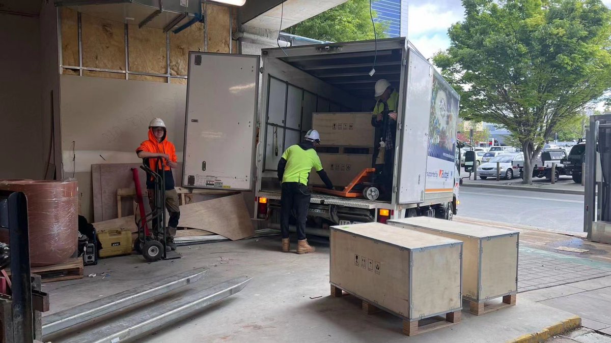 creativeledvis's tweet photo. XD Vision dancing floor in construction in Australia https://t.co/3GhpaK0Z6R https://t.co/y7Z32PssNb