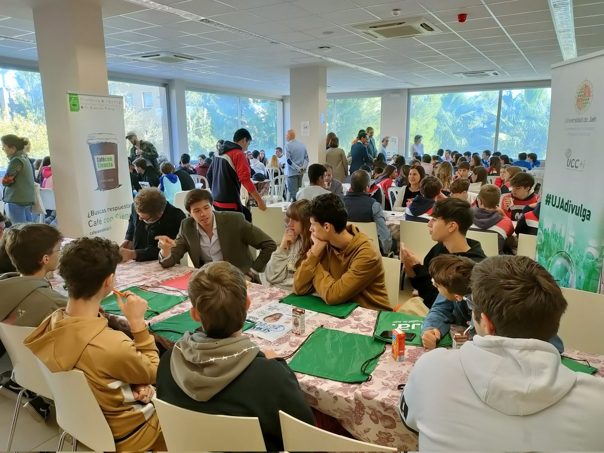 ujaen's tweet photo. El rector @juangomezUJA inaugura la XXII Semana de la Ciencia de la @ujaen en compañía del delegado de Universidad @Fjsolano76 
"El objetivo es que estudiantes más jóvenes de ESO y Bachillerato puedan conocer de primera mano la actividad investigadora de la UJA" https://t.co/Vyi1o51jVv