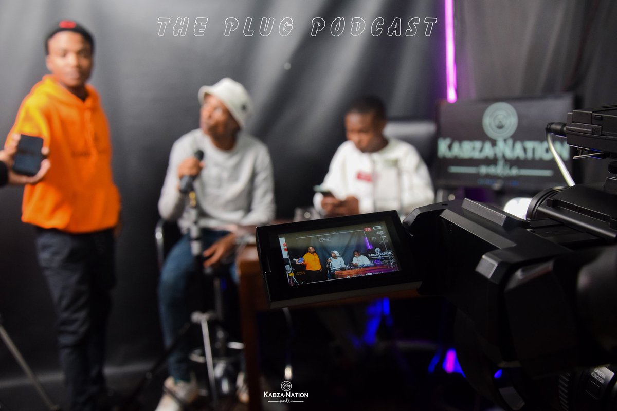 Kholoafriken012's tweet photo. The boys are back to business
@AfriMedia_1
@ThePlug_TV1
#Theplugpodcast https://t.co/FHClXemXAc