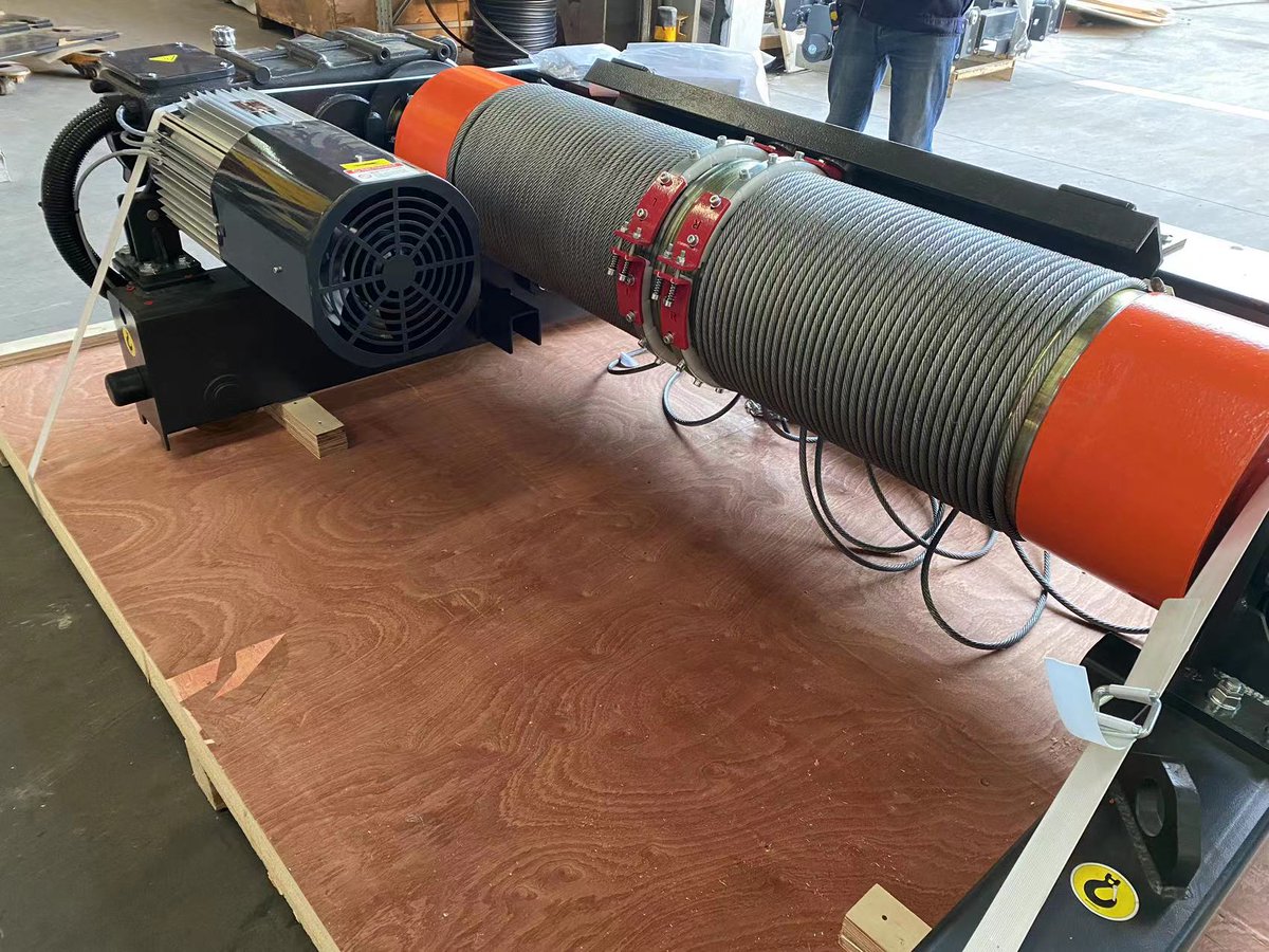 WORLDHOISTS' A-series winch perfectly fits the market demand, with a very high cost performance. It has winch performance, but only the price of a hoist. Welcome to consult: WHATSAPP+8618102154998

#packaging #lifting #liftingequipment #cranes #cranelife #construction