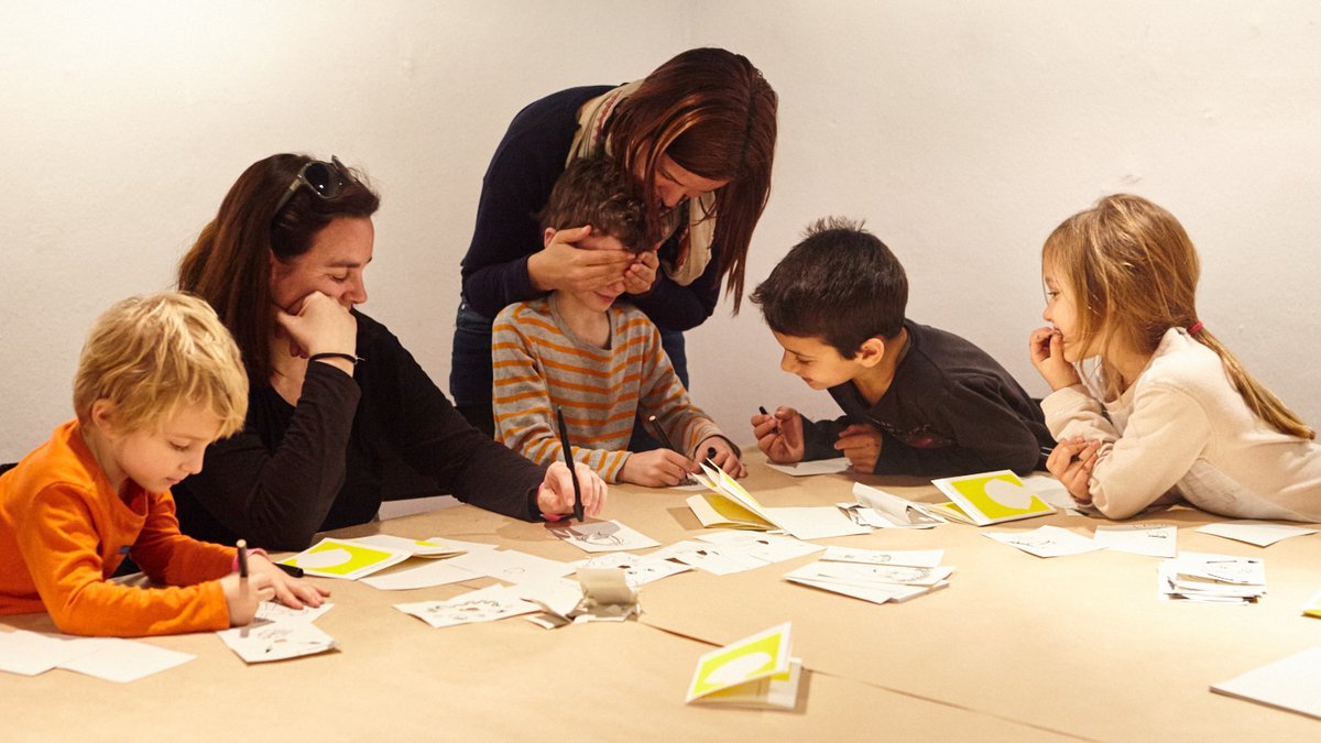 flicfestival's tweet photo. Als tallers del Flic podreu treballar colze a colze amb els autors Marc Artigau i Óscar Julve, les il·lustradores Mandana Sadat  i Maria Girón,  la maquetista Noemí Batllori, el festival Revela’ i Tantàgora. Places limitades !!! https://t.co/J8O1NsGC21