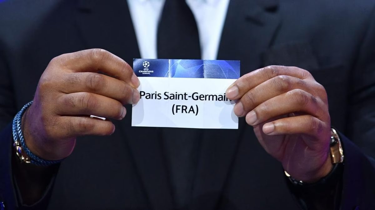 CanalSupporters's tweet image. 🚨🚨 | RDV à 11H45 pour un #LIVECS spécial tirage au sort de la LDC !

🗣️ Le point sur tous les adversaires du #PSG, le TAS en direct, les réactions et debrief…

🔥🔥 SOYEZ LÀ 🔥🔥

➡️ Twitch.tv/canalsupporters 

➡️