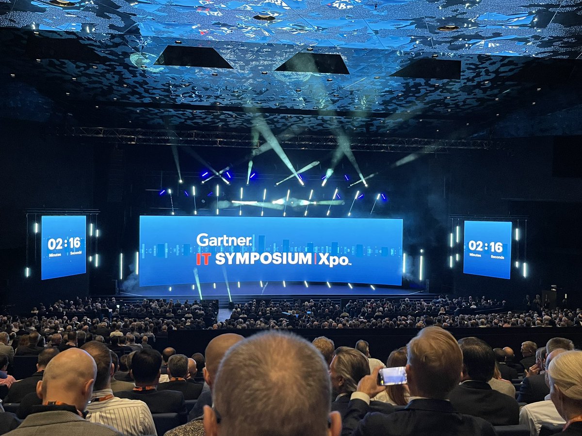 Finally after 3 years live in Barcelona at #GartnerSYM #whatsthenext #makethedifference #NoidiSoge <a href="/Sogei_SpA/">Sogei</a>