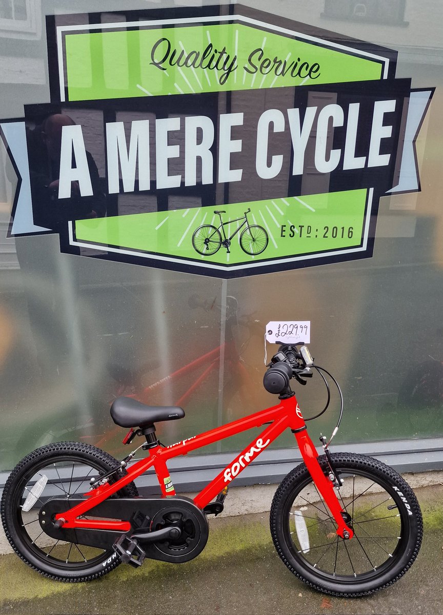 How about this great little bike made by Forme 16inch frame in a great Red.
#newbike #newbikeday <a href="/forme_bikes/">Forme Bikes</a> #cycling #kidsbike