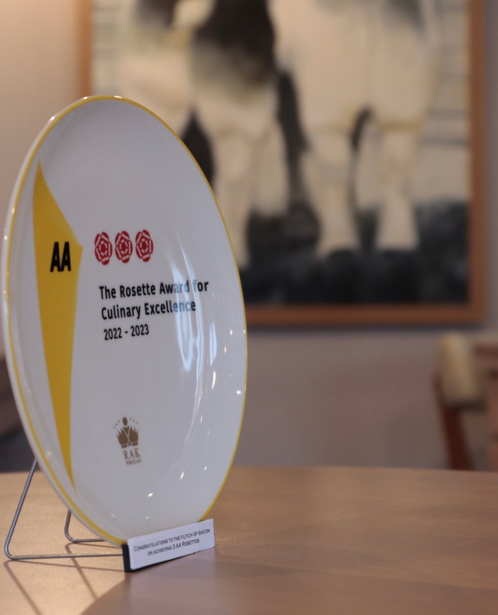 Nestled away in the quaint village of Little Dunmow is a hidden gem.⁠
Earlier this year, we received the accolade of 3 AA rosettes... and we're now pushing for that Michelin star!⁠
⁠
#FineDining #BestRestaurants # #EssexRestaurant #EatOutInEssex #AARosettes #Award #Accolade