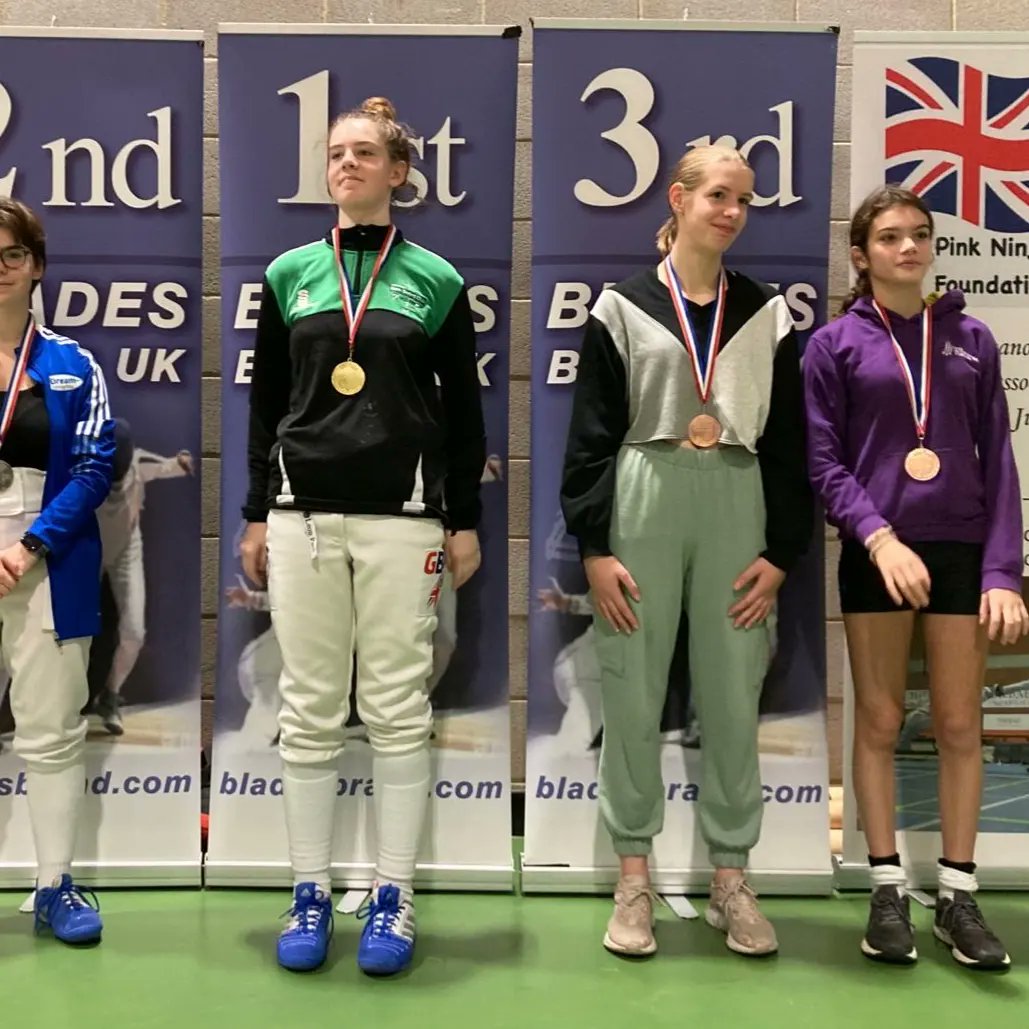 Elite Epee Ashtead --D----
Emily Brunellesi - Silver
Julia Tsimeltzon - Silver