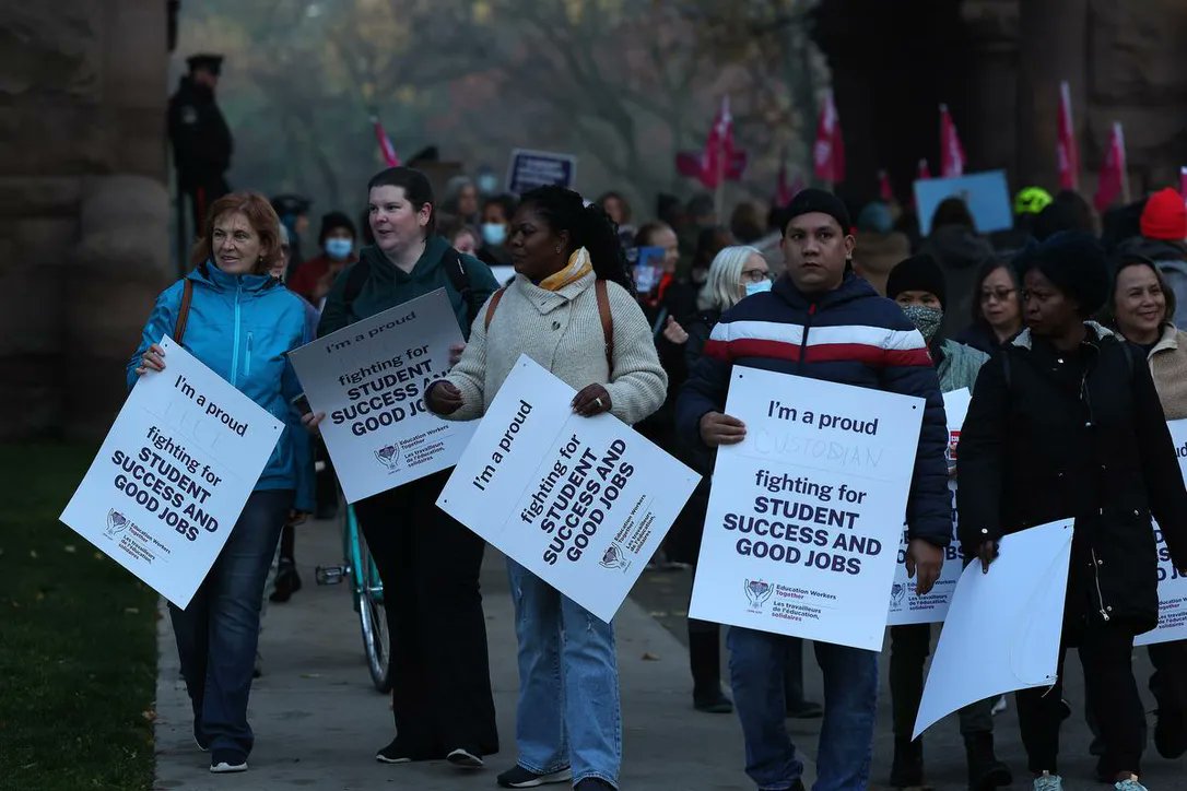 mszego's tweet image. The problem in Ontario is not an 'illegal strike'. It's an obnoxious government. Treat and pay workers properly and kids will be back in school, 'where they belong'. @Sflecce @fordnation #ONpoli #standwitheducators #standwithworkers