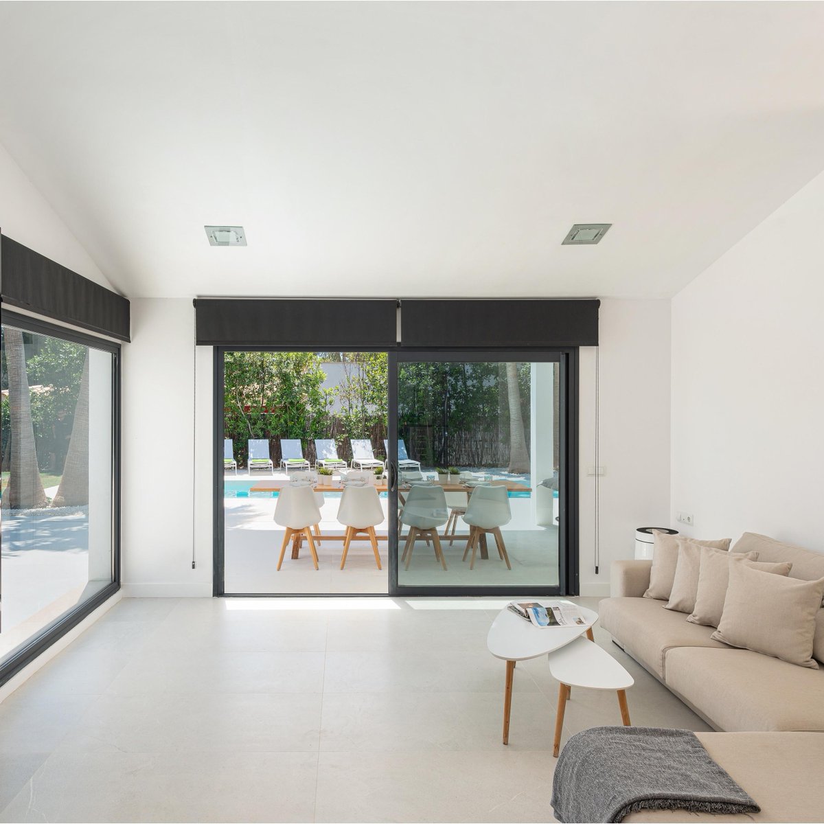 Plum Guide tweet media