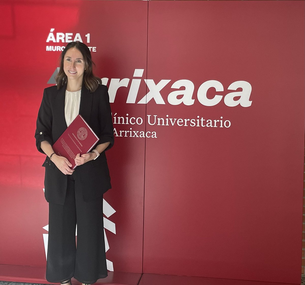 LabArrixaca's tweet image. Enhorabuena a la Dra Laura Rosado Jiménez por la tesis “Estudio de variantes genéticas recurrentes y priorización de variantes de significado clínico desconocido asociadas al Síndrome de Cáncer de Mama y Ovario Hereditario en familias de la Región de Murcia” 
@AreaUnoArrixaca