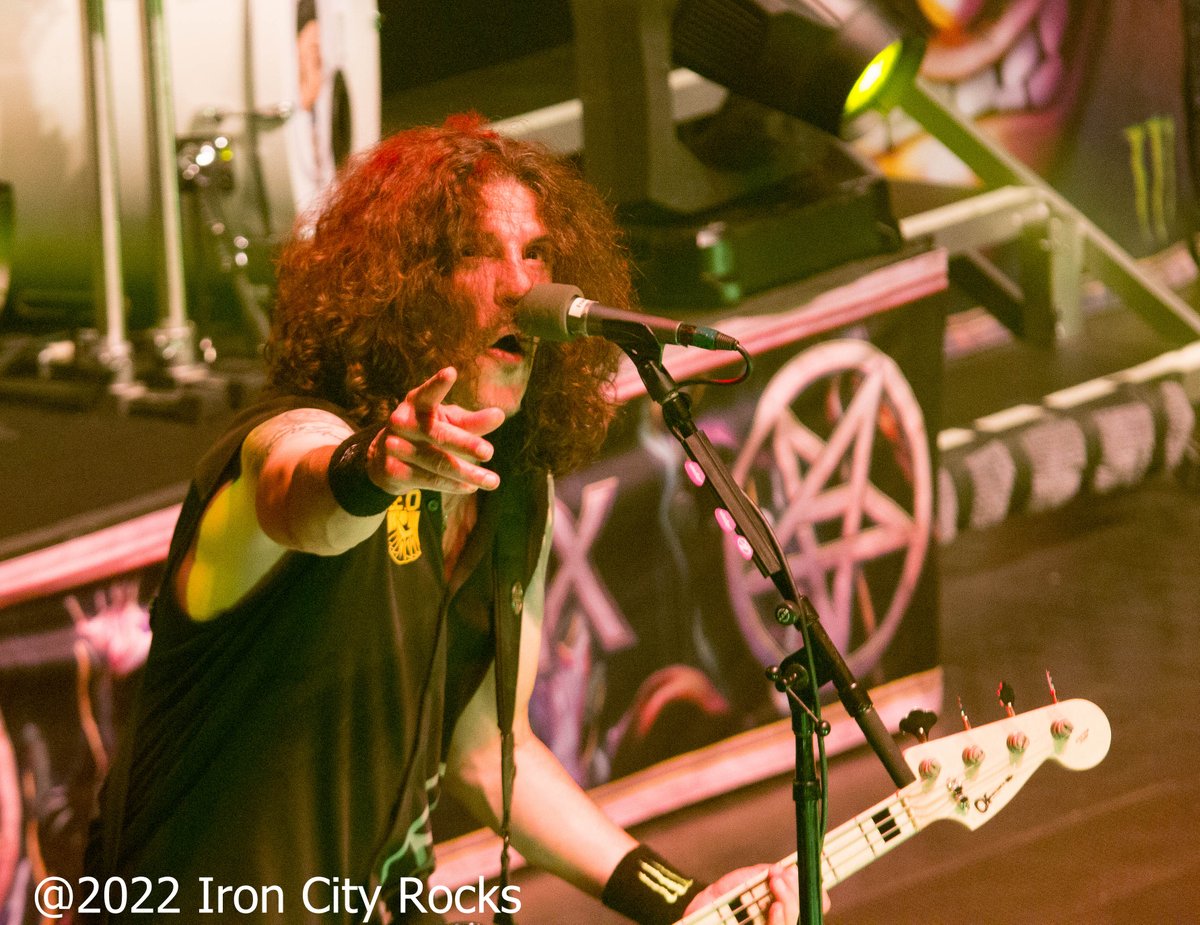Iron City Rocks (@ironcityrocks) on Twitter photo New Podcast featuring <a href="/TheFrankBello/">FrankBello</a> of <a href="/Anthrax/">Anthrax</a> talking about his new EP on <a href="/rarebirdlit/">Rare Bird</a> , Jeff Plate of <a href="/trans_siberian/">Trans-Siberian Orchestra</a> talking shows at <a href="/PPGPaintsArena/">PPG Paints Arena</a> and <a href="/philsoussan/">Phil Soussan</a> chatting about <a href="/lastinline/">Last In Line</a> <a href="/DruskyEnt/">Drusky Entertainment</a> show at <a href="/jergels/">Jergel's</a> Sunday ironcityrocks.com/episode-495/ New Podcast featuring <a href="/TheFrankBello/">FrankBello</a> of <a href="/Anthrax/">Anthrax</a> talking about his new EP on <a href="/rarebirdlit/">Rare Bird</a> , Jeff Plate of <a href="/trans_siberian/">Trans-Siberian Orchestra</a> talking shows at <a href="/PPGPaintsArena/">PPG Paints Arena</a> and <a href="/philsoussan/">Phil Soussan</a> chatting about <a href="/lastinline/">Last In Line</a> <a href="/DruskyEnt/">Drusky Entertainment</a> show at <a href="/jergels/">Jergel's</a> Sunday ironcityrocks.com/episode-495/