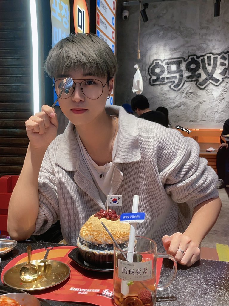 UEKOU智能自慰棒—鲸跃Pro：1006904044.shop.yishop.site/Mobile/Product…