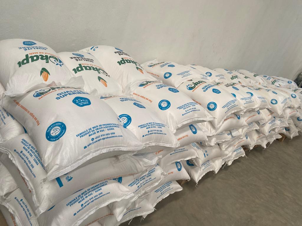 Bernard_bahati's tweet image. Comment peut-on acheter de la farine de marque #Ougandaise et #Rwandaise pour donner aux déplacés de guerre qui sont à Goma,
Pourtant la #RDC a déjà sa marque @OkapiAgro produit localement? 
Je ne comprends rien...