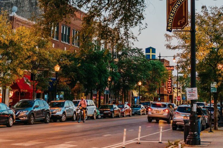 Chambers of Commerce – let your voices be heard 📣. <a href="/NatlMainStreet/">Main Street America</a> survey is working w funders to gather info on ⬇️

> Recent challenges // opportunities
> Programs &amp; activities
> Geographic contexts
> Revenue sources

Survey link ➡️ lnkd.in/gVBq_w6Y