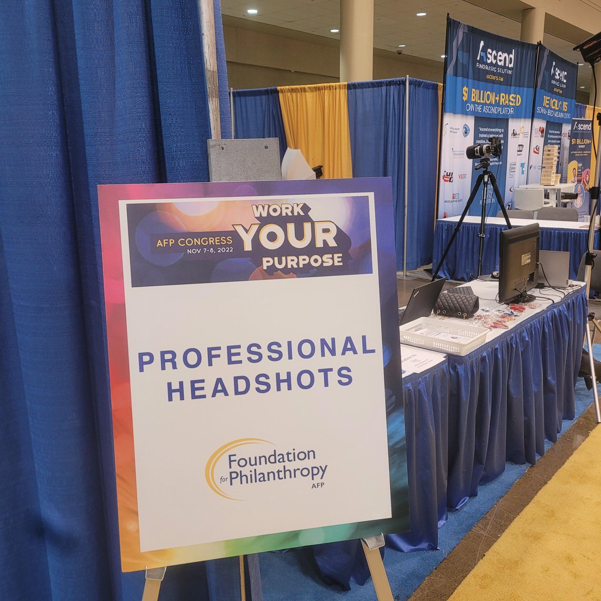 Good morning #AFPCONGRESS Come say hi to us at the AFP Foundation for Philanthropy- Canada booth and while you are here get an updated professional headshot photo!