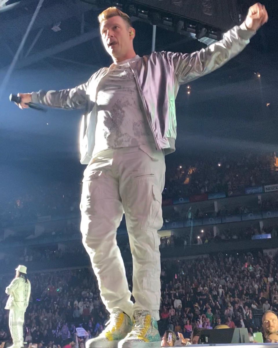 Lianne84's tweet photo. We cried with you, we raised the roof for you… 

We’ve got you Nick, always ❤️

@nickcarter @backstreetboys @aj_mclean @kevinrichardson  @howied @brian_littrell #backstreetboys #bsblondon #bsblon #bsb #bsbdna #bsbdna2022 #tourtime https://t.co/TSDgFlWjW4