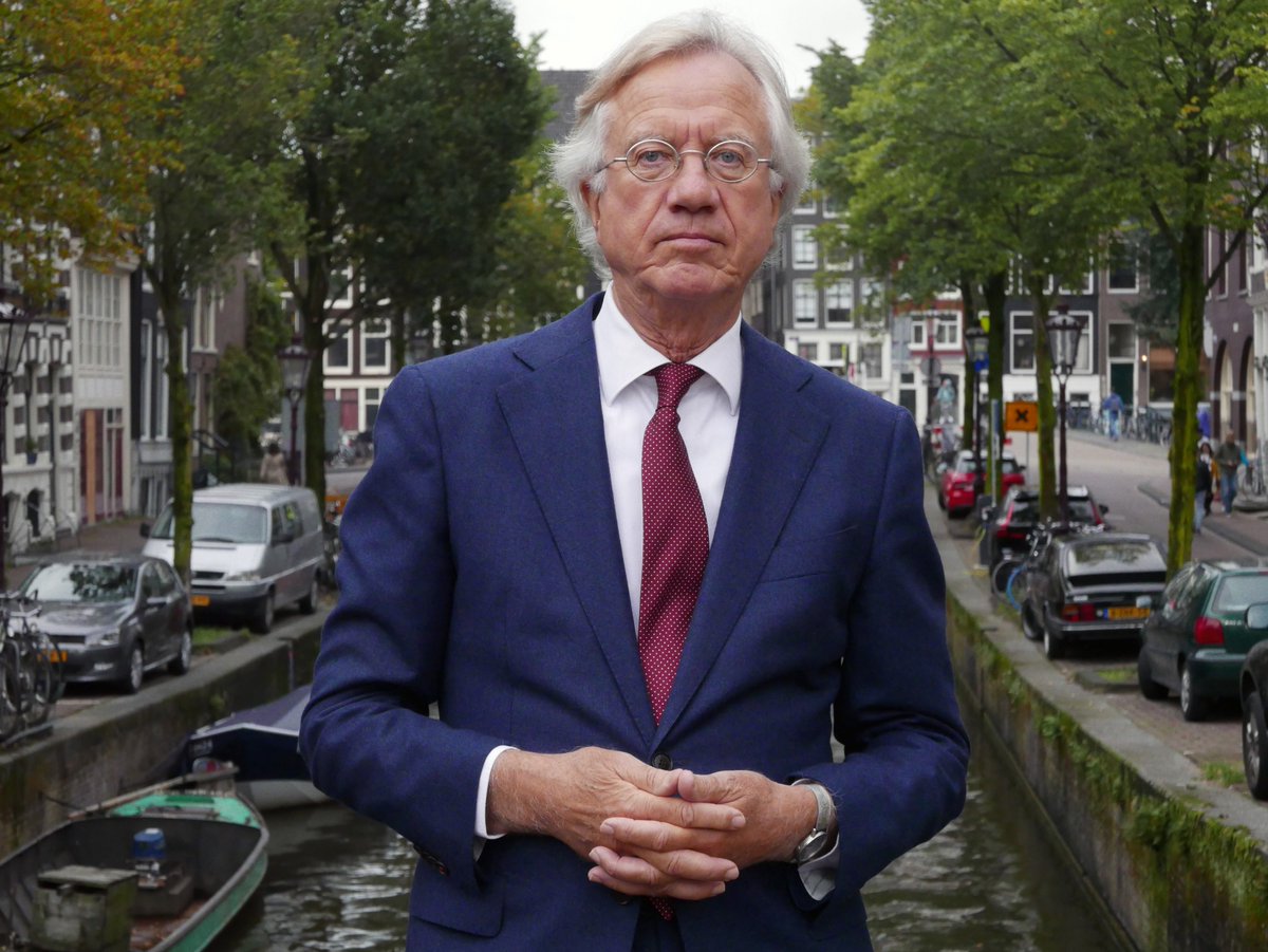 Hoezo kan een #asielstop niet? Geheugensteuntje voor de VVD-fractie in de Tweede Kamer. In deze podcast hoort u in 18 minuten hoe er 13 manieren zijn om de asielstroom naar Nederland in te perken. Tekst <a href="/NickOttens/">Nick Ottens</a> Spreker <a href="/sypwynia/">Syp Wynia</a> #asielstop #WyniasWeek  open.spotify.com/episode/7kXC8M…