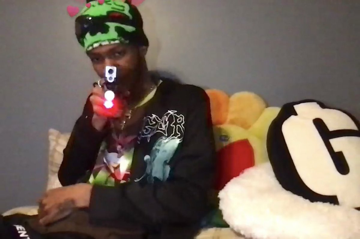 rob6ixx's tweet image. never 2much