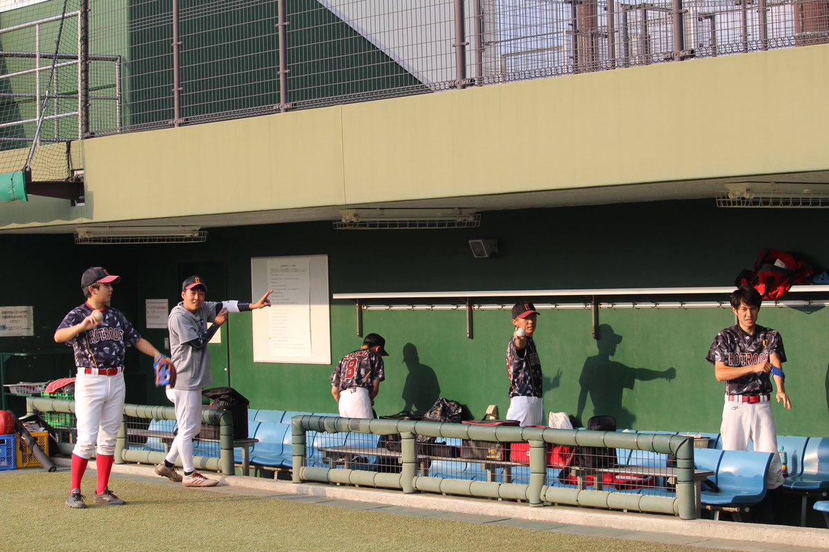 _HOTRODS's tweet photo. 10.16(日)  teamMIZUNOさん
結果は大敗💦

MVPは3安打猛打賞の須藤‼️
よくも悪くも忙しかった彼ですが
新しいバッテでのヒットは格別だったのでしょうか。笑
笑顔がとてもかわいかったです
teamMIZUNOさん
いいグランドで試合ささて頂きありがとうございました😊 https://t.co/dQa8tpm5Tp