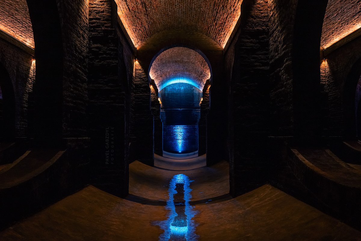 GabzdylPavel's tweet image. Vodojemy na Žlutém kopci v Brně zaplavilo na víkend místo vody světlo. Díky #prototyp #visualove