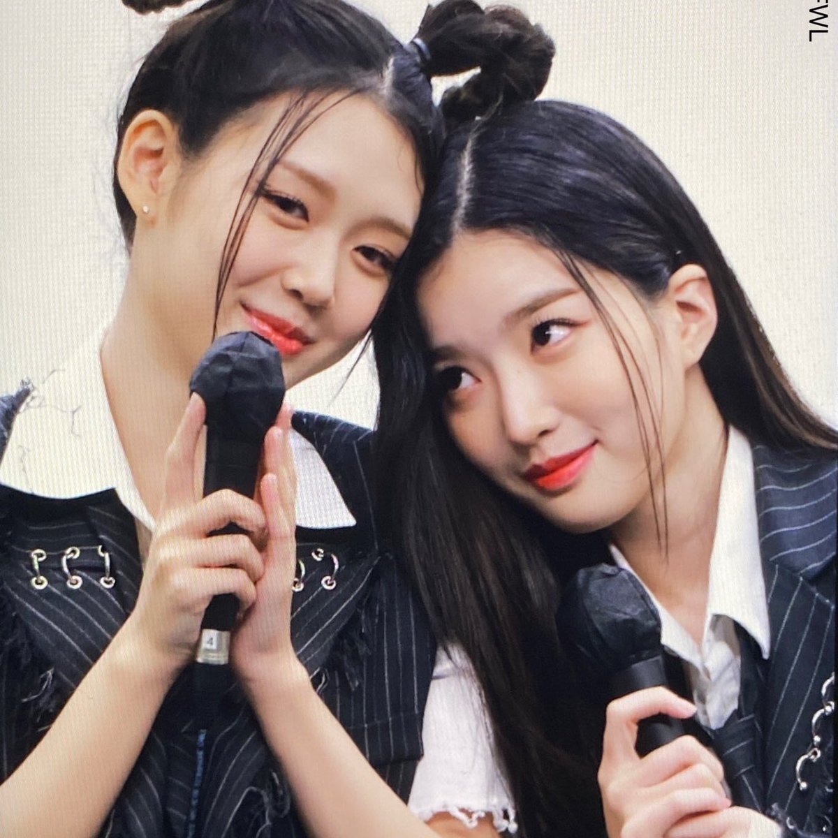 yooyeonspics's tweet photo. yubin and yooyeon the cutest duo 🥹 https://t.co/iGsssVOTS9