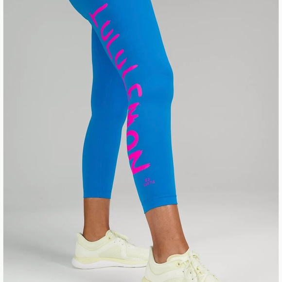 So good I had to share! Check out all the items I'm loving on <a href="/Poshmarkapp/">Poshmark</a> from <a href="/TexasShoppe/">Gina S</a> <a href="/tibke_erin/">Erin Tibke</a> #poshmark #fashion #style #shopmycloset #outlander #essentialsbymilano #lululemonathletica: posh.mk/oaHFlc17Kub