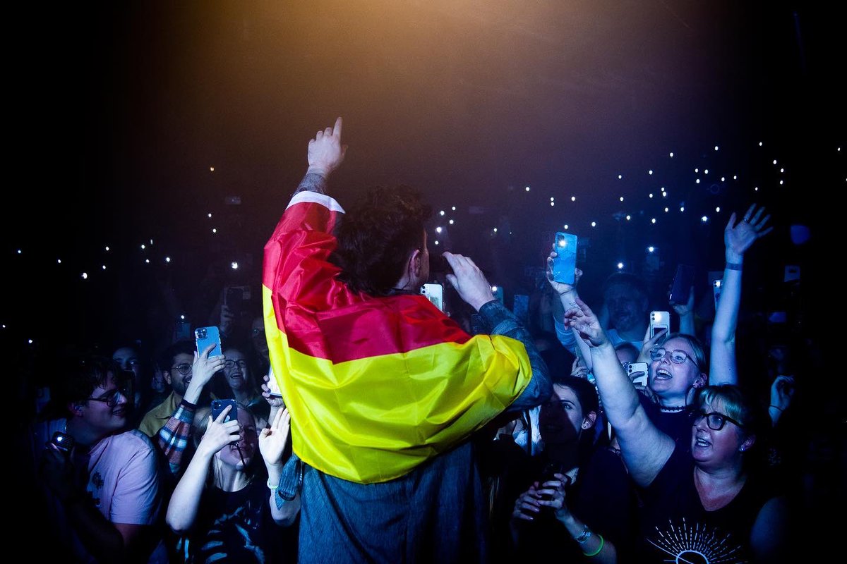 thescript's tweet image. WOW! That was amazing Hamburg, you guys sung every word with us 💚🇩🇪