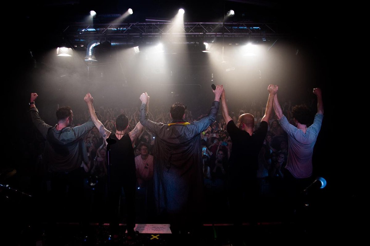 thescript's tweet image. WOW! That was amazing Hamburg, you guys sung every word with us 💚🇩🇪