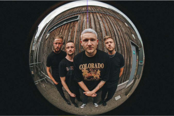 Photogroupieuk's tweet photo. Jump start your week with the new track from Tom Lumley & The Brave Liaison #notrust is our #videoftheweek WATCH HERE https://t.co/8M4IJsLFJW #newmusic @TomLumleyMusic https://t.co/2dZij1Rfty
