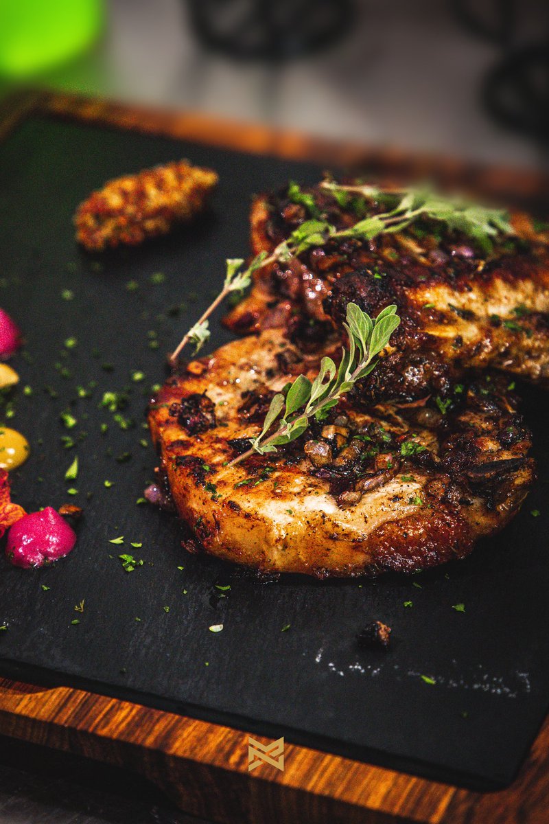 An unforgettable experience in an elegant and refined setting.
.
Reservations ☎️ 039 3247416 , 
📞0775050041
📍Kololo , Plot 8 Somero Road, Off Kabojja 
mezonoir.co.ug