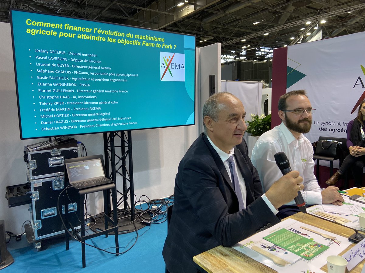 Agridemain's tweet photo. Pour le député @pasclavergne il y a une cohérence mais aussi des complémentarités entre le #FarmToFork en Europe et la démarche française #FranceRelance.
L’#agriculture est aujourd’hui au cœur de toutes les crises.
#SIMA2022 #axema https://t.co/c6qCty00Mz
