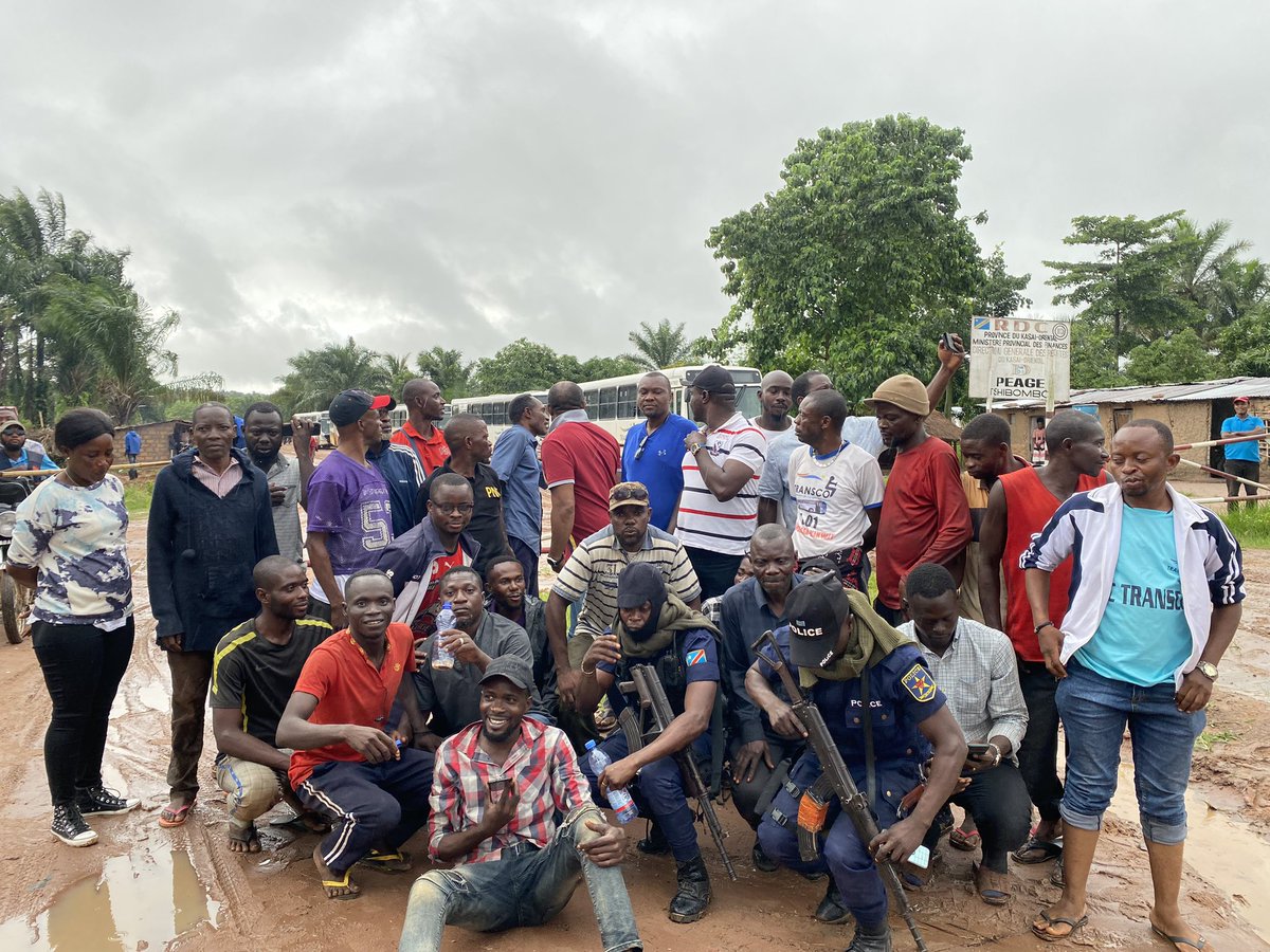 transcordc's tweet photo. Après 21 jours, arrivée des bus transco à Mbuji mayi ce dimanche 6 novembre @fatshi13 @tshief2000 @Presidence_RDC https://t.co/VMW7p4DhQu