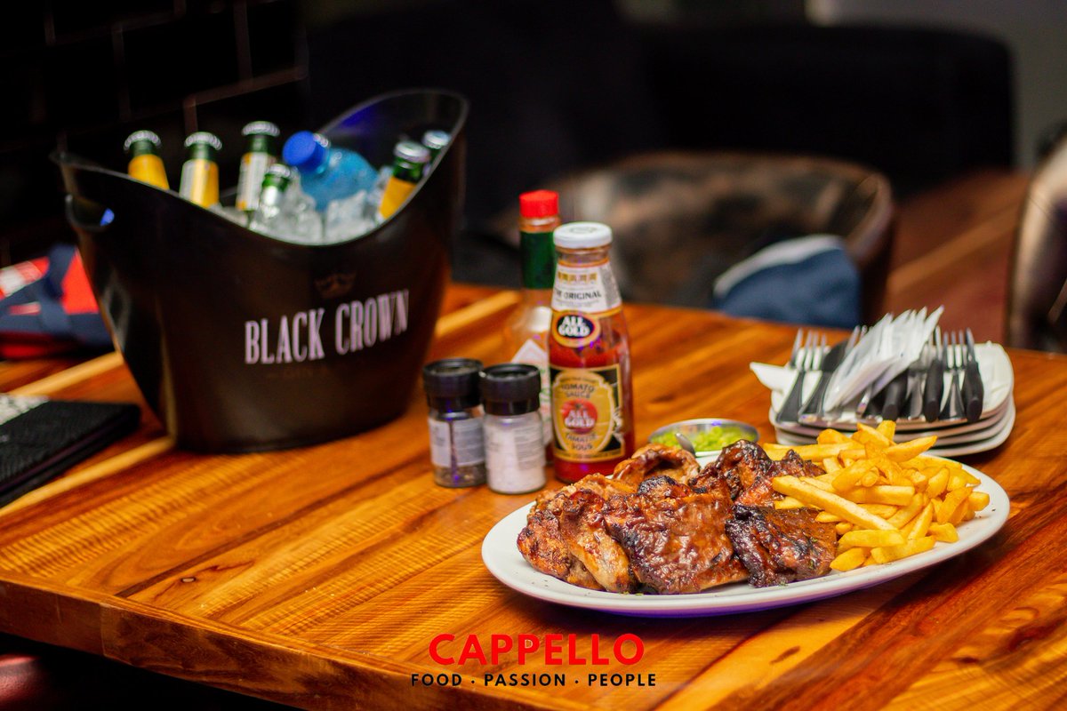 #KeepMeWarmDeals to make your Monday❤️

Flame grilled chicken & chips - yours @R89 every Monday😊😋

#HappyMonday
#CappelloGhandi
#KeepMeWarmCombos
#FoodPassionPeople