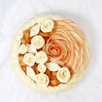 完成度が高すぎる!焼く前から可愛いアップルパイ。