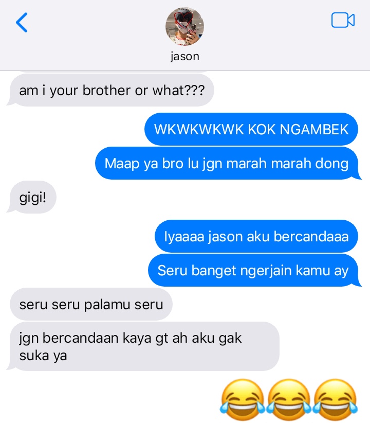 chrownicle's tweet photo. #revehours one tweet au
"lu masih oke lah, but bro????" https://t.co/PiX3ToKyo1