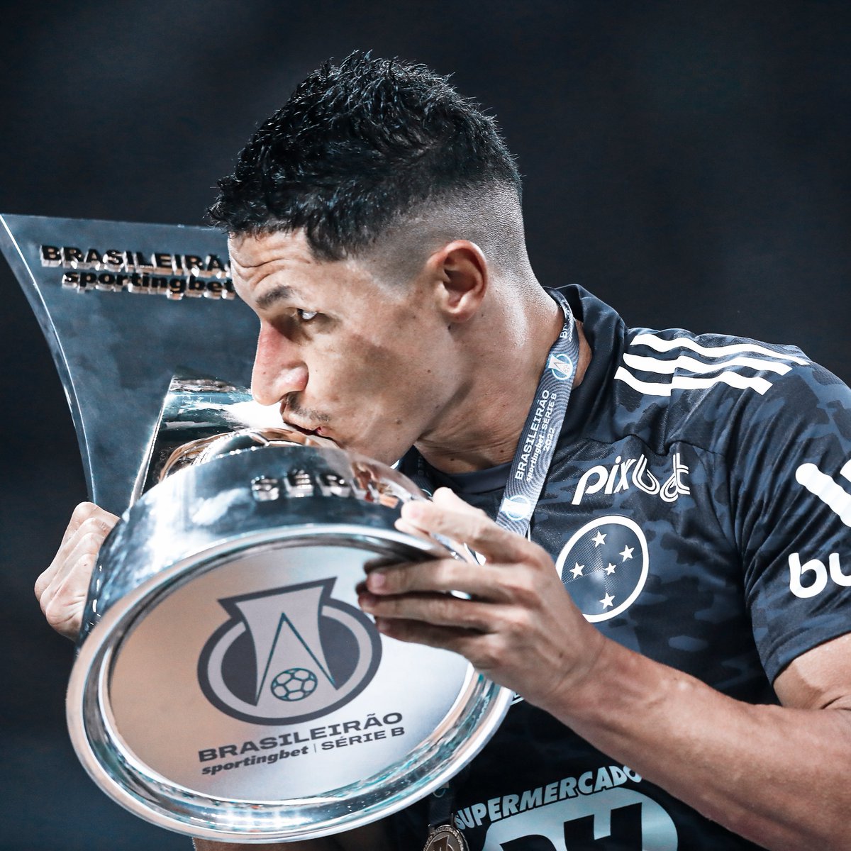 _PhEdits's tweet image. Icons - Cruzeiro Campeão 🏆🦊💙🤍