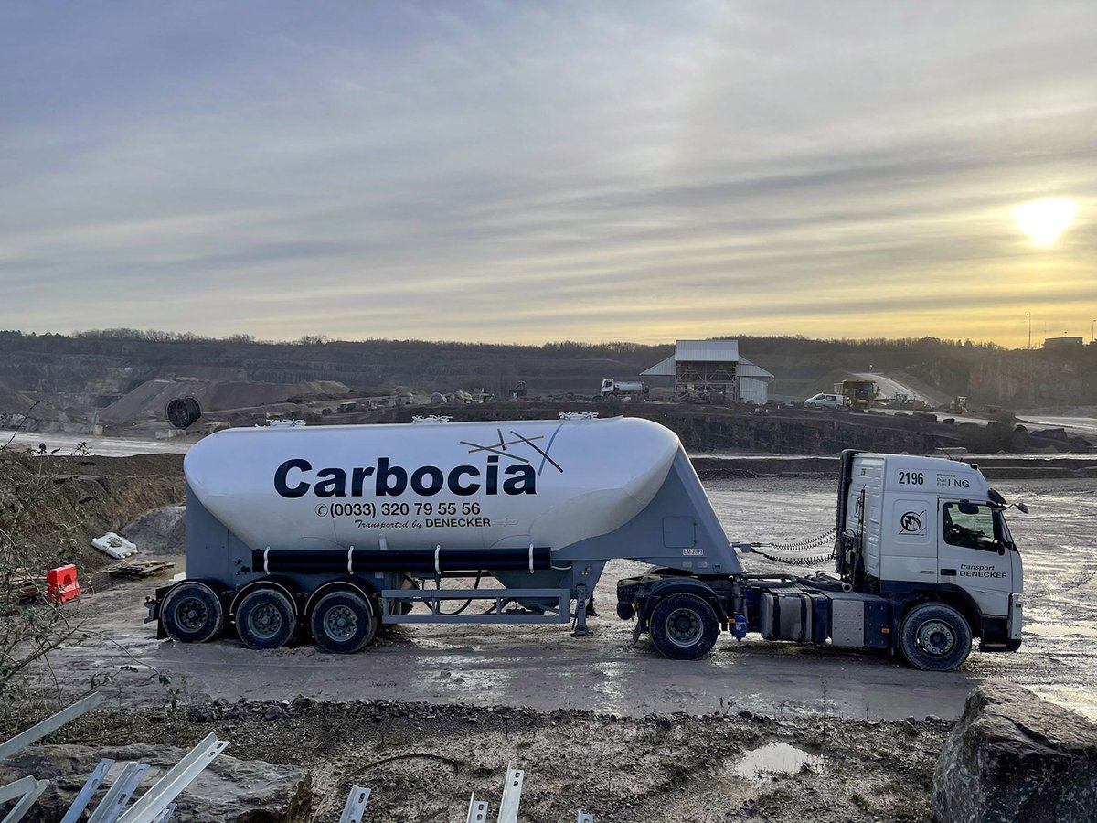 📣 Construire bas carbone : Holcim France prend le contrôle de CARBOCIA, acteur majeur des carbonates de calcium micronisés (fillers calcaires) en France !

🗞 Lire le Communiqué de Presse ➡ bit.ly/3t44Y2I