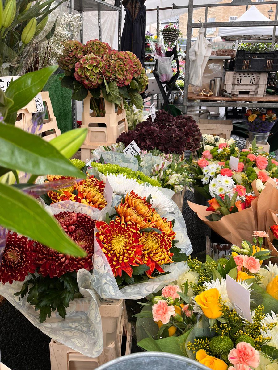 • New Week •

It’s Monday and that can only mean one thing… it’s Market Day in only three sleeps.

Join us at the Town Hall on Thursday from 830am to 3pm

#wetherby #lovewetherbymarket