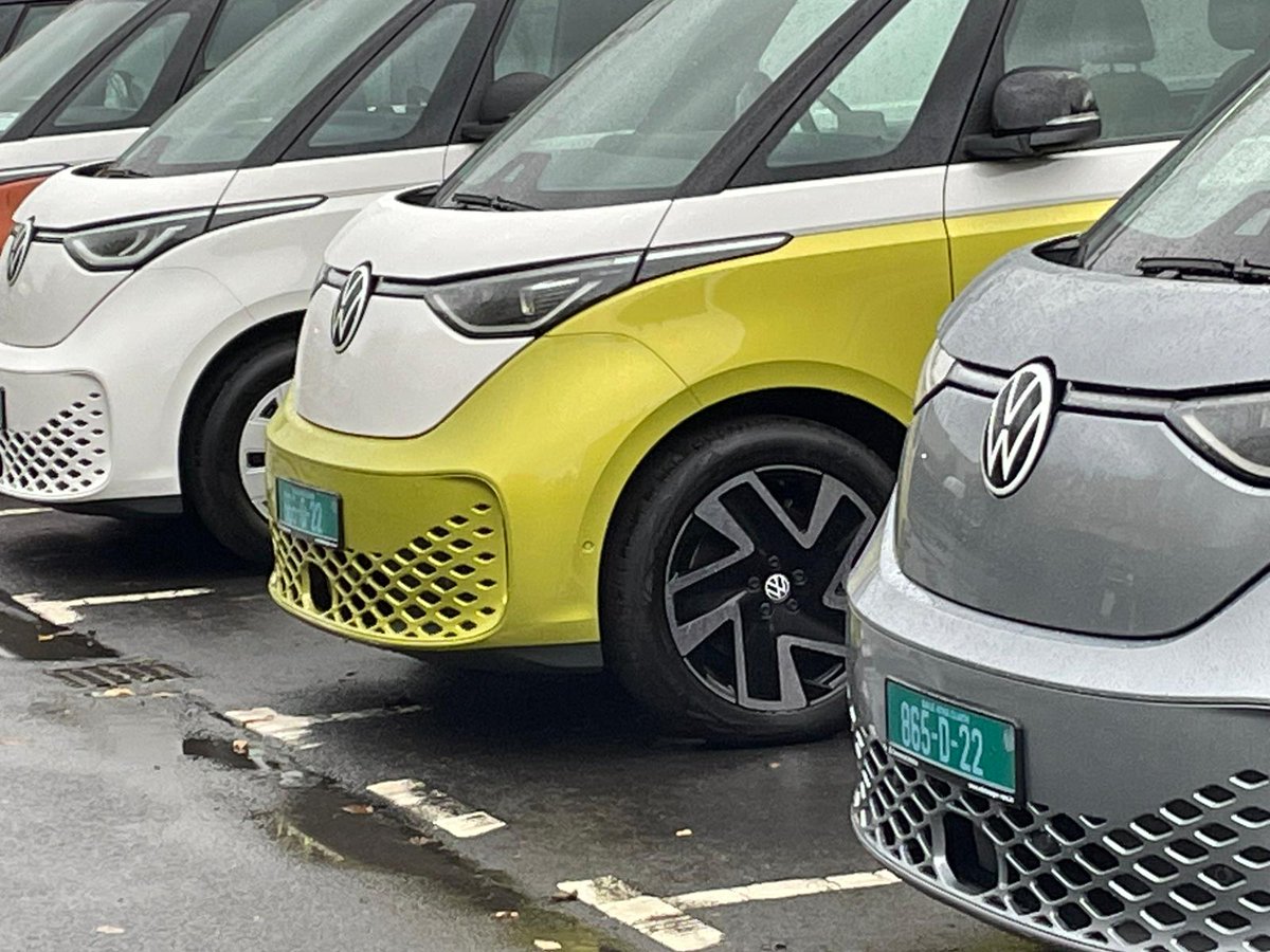 CompleteCar.ie tweet media