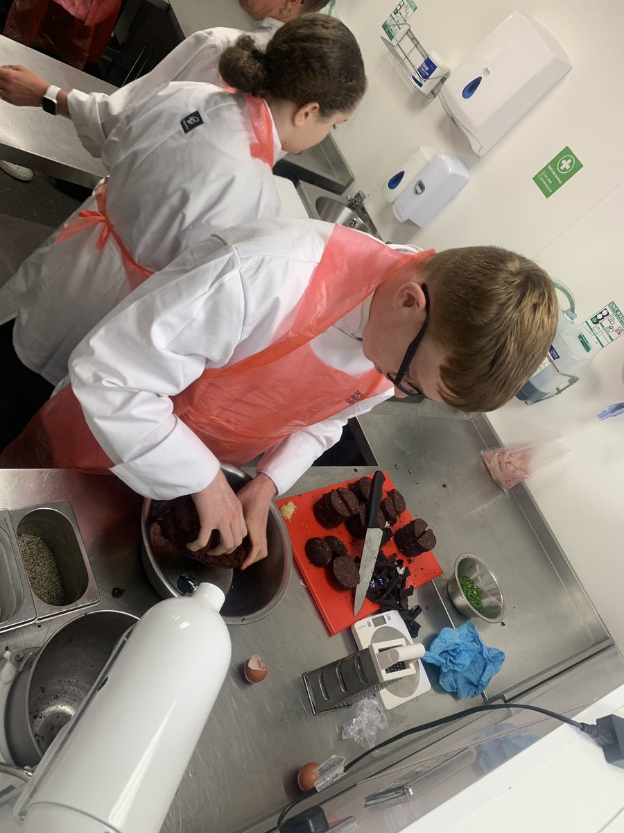 stmodanshft's tweet photo. S3 hard at work in the kitchen practising for teens takeover @FVCollege https://t.co/egsUb6dhdS