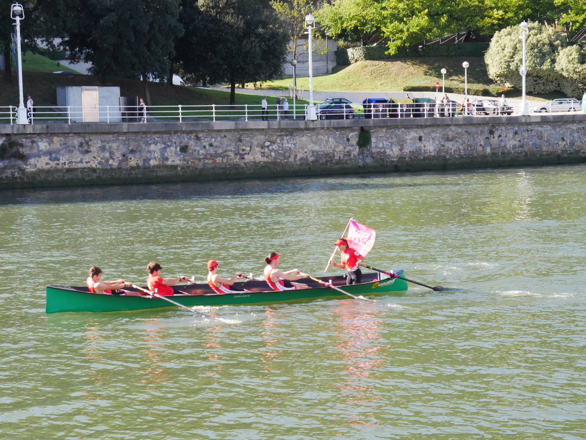 Giro ederra atzo Erriberan Deustualdeko euskaraldia girotzen!!
Mila esker Uki Selektah eta lagunei, bizinahiko kideei eta <a href="/DeustuAT/">Deustu Arraun Taldea</a> taldeari, estropadak eta pintxada eskaintzeagatik!
Domeka paregabea igaro genuen auzoan euskararen alde😄