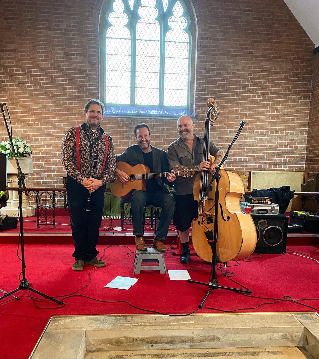 MetroVipers's tweet photo. Sunday service with the swinging preachers. You WILL listen to us, damned if you do, damned if you don’t. Thanks for having us Anna! 🙏🏻

To hire the band for an event please email us at metrovipers@gmail.com 

#gypsyswing #rocknroll #swingjazz  #kent #livemusic #wedding https://t.co/SaYdValzme