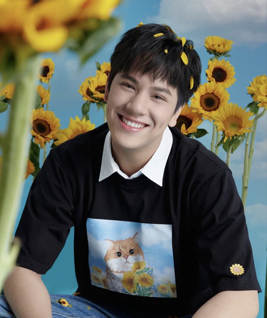 thai_chob's tweet photo. Hai sahabat thai.chob💚
Kalau kita adain birthday event @mynameisnanon kira-kira pada mau ikutan ga yah🤔 https://t.co/cbaOw4a6a7