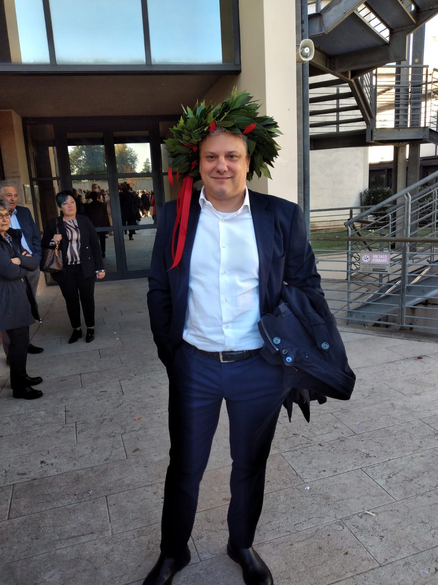andreamagro74's tweet photo. DOTTORE!!! https://t.co/bEHx1H88Sf