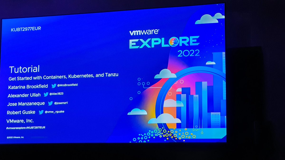 TeoRazvan's tweet photo. Let's start the day #VMwareExplore https://t.co/uM0gcwRncH