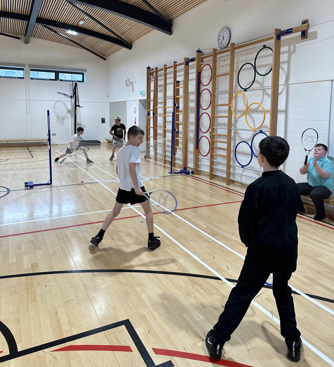 MrsJennaBoyd's tweet photo. During PE, P7b were working on improving their spacial awareness, court position and reach.
They are all getting better at consistently and safely returning the ball over the net ๐พ
#tennis #doubles #netandwallgames https://t.co/JCcROSPzVN