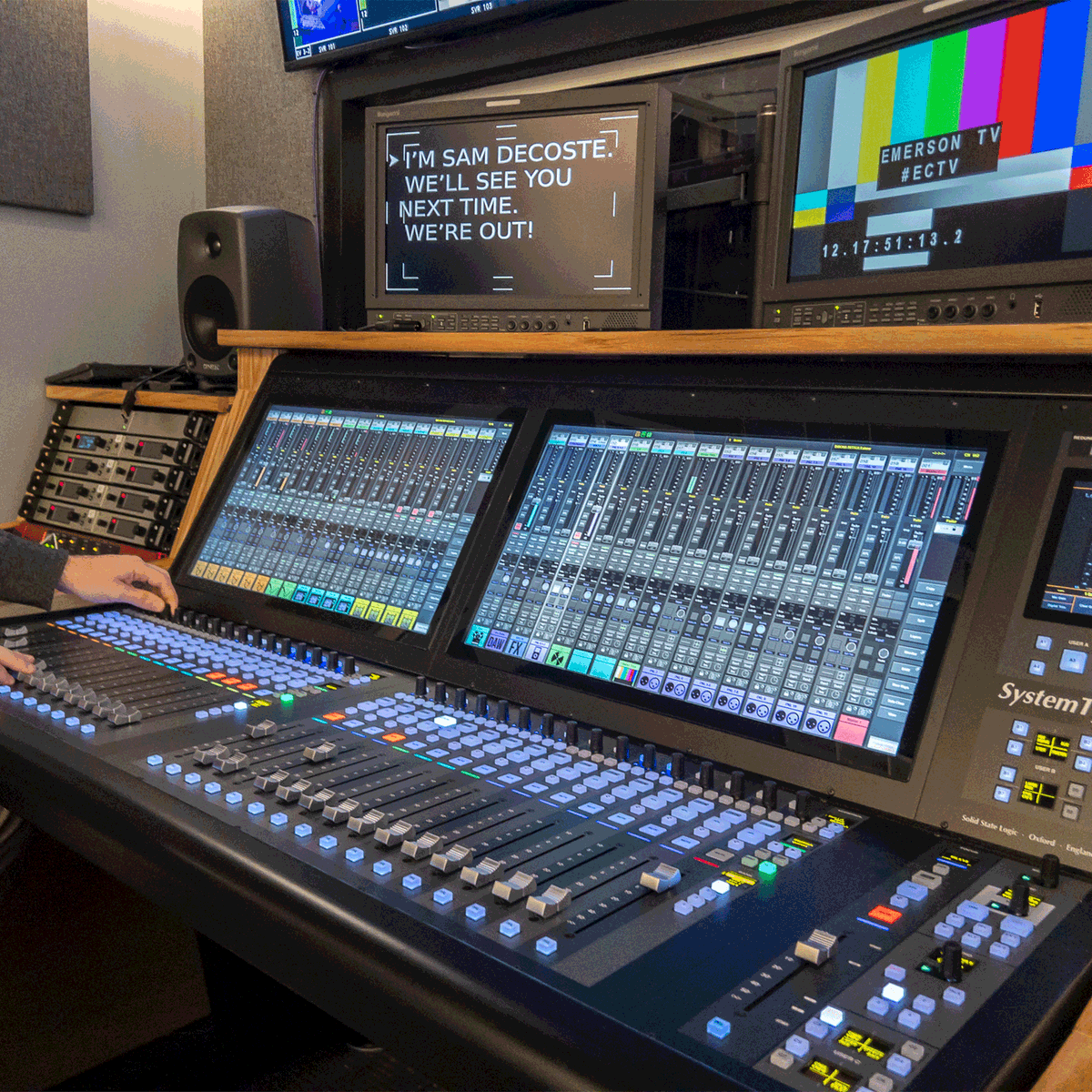 solidstatelogic's tweet image. Emerson College Upgrades its Broadcast Audio Capabilities, Outfitting Four Control Rooms with Solid State Logic System T Production Platform 

Full story: bit.ly/EmersonCollege…
 
#SolidStateLogic #SystemT #BroadcastAudio #MusicTechnology #BroadcastEducation #EmersonCollege
