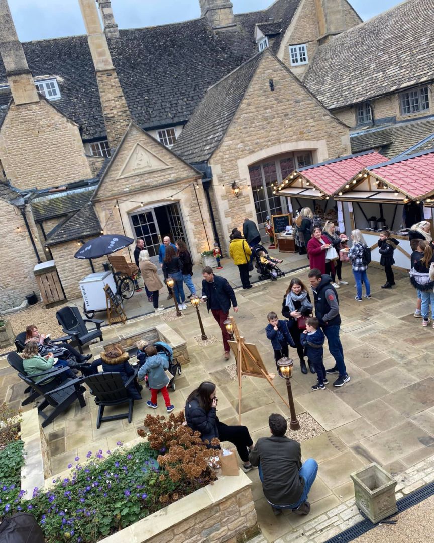 We had so much fun at the Christmas Fayre last year, and this year is set to be even better!

You can expect: 
✨ 50 incredible craft and food stalls
✨ An indoor food hall
✨ Proper fairground rides
✨ Live jazz
PLUS so much more!

So who's coming down? 
rly.so/FIyk7cUfAv