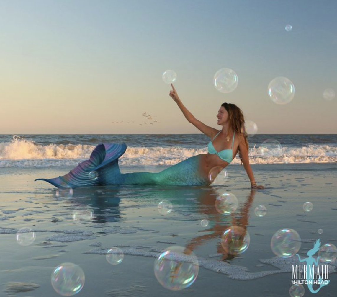 Life is the bubbles when it's Mermaid Monday!

#underthesea #littlemermaid #Ariel #mermaidofhiltonhead #mermaidnina #hhimermaid #hiltonheadmermaid #mermaidmonday #mermaid #siren #realmermaid #mermaids #mermaidsoul #mermaidtail #ohio #pittsburgh #beachlife #womenwhotravel