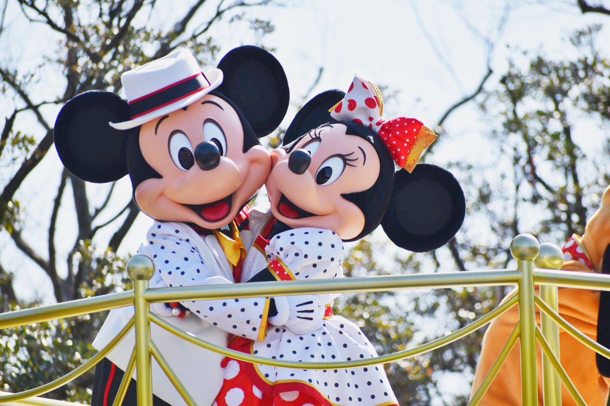 ディズニーシーの新ショー ビリーヴ で約3年ぶりにミッキーとミニーの濃厚接触が解禁される おかえりなさい Togetter